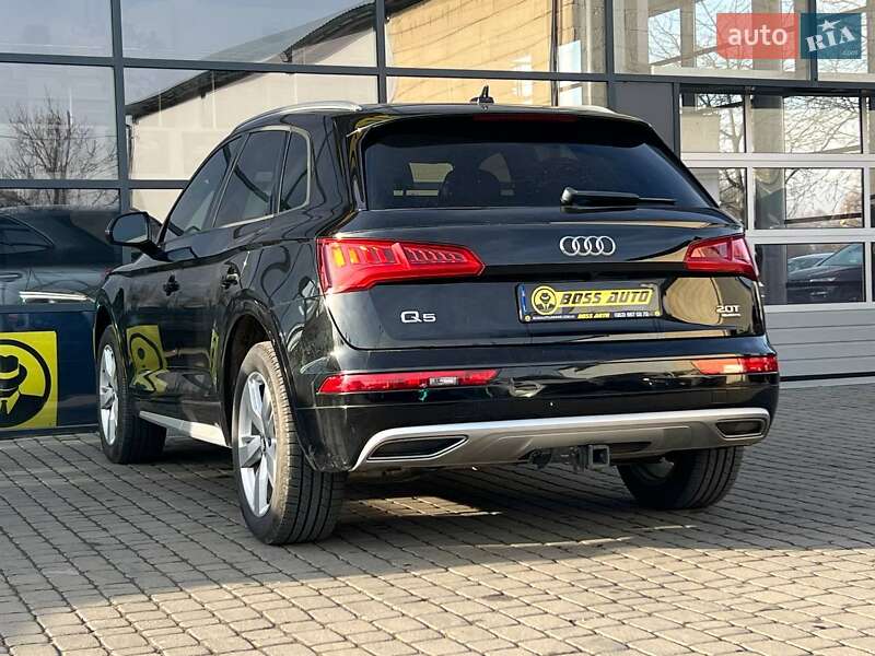 Внедорожник / Кроссовер Audi Q5 2018 в Ивано-Франковске