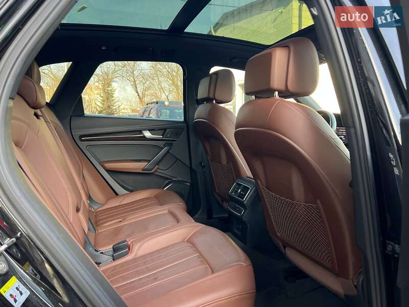 Внедорожник / Кроссовер Audi Q5 2018 в Ивано-Франковске