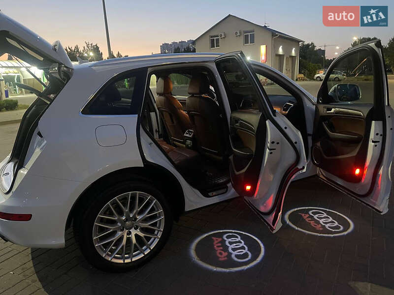 Внедорожник / Кроссовер Audi Q5 2016 в Киеве