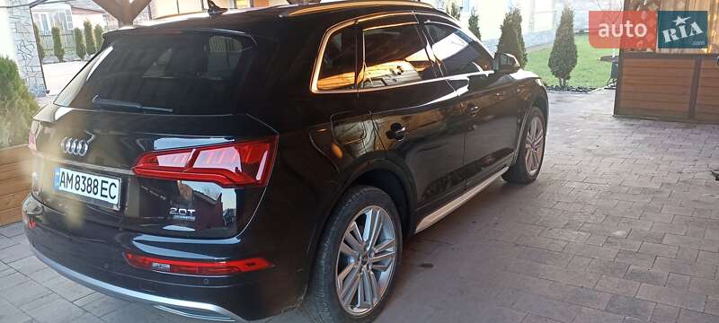 Внедорожник / Кроссовер Audi Q5 2018 в Житомире