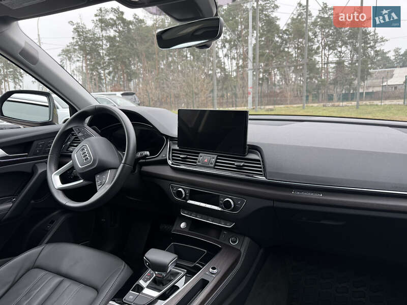 Внедорожник / Кроссовер Audi Q5 2023 в Киеве
