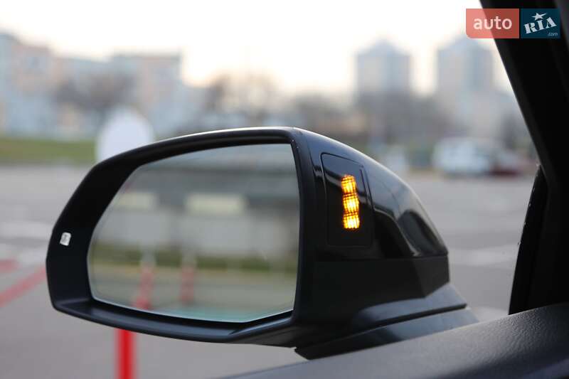 Внедорожник / Кроссовер Audi Q5 2020 в Киеве