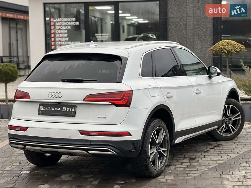 Внедорожник / Кроссовер Audi Q5 2023 в Ужгороде
