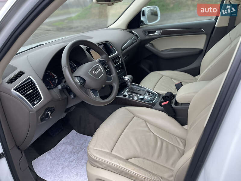 Внедорожник / Кроссовер Audi Q5 2015 в Луцке