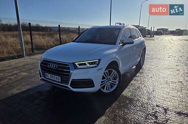 Позашляховик / Кросовер Audi Q5 2018 в Львові