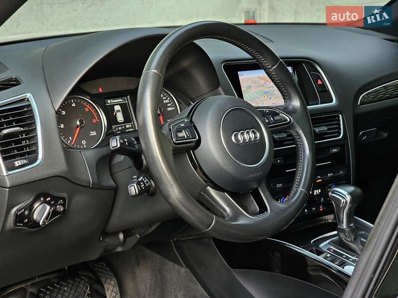 Внедорожник / Кроссовер Audi Q5 2015 в Киеве