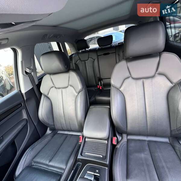 Внедорожник / Кроссовер Audi Q5 2019 в Чернигове