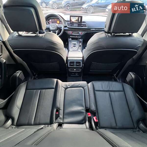 Внедорожник / Кроссовер Audi Q5 2019 в Чернигове