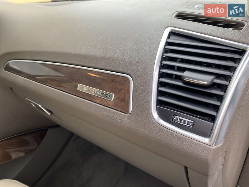 Внедорожник / Кроссовер Audi Q5 2015 в Дрогобыче