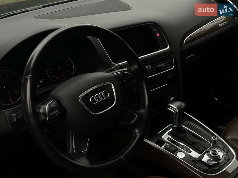 Внедорожник / Кроссовер Audi Q5 2016 в Львове