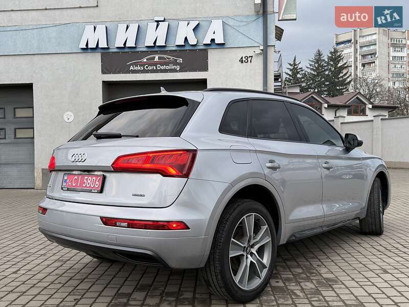 Внедорожник / Кроссовер Audi Q5 2018 в Дрогобыче