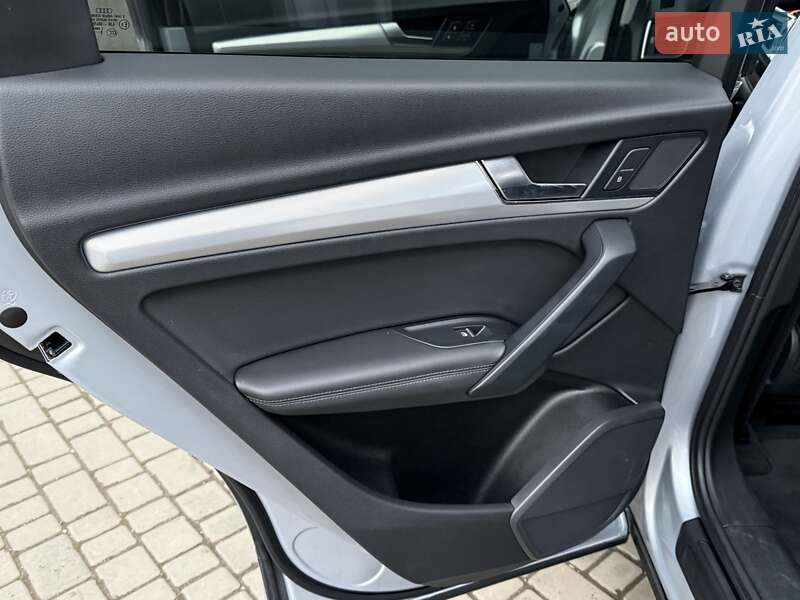 Внедорожник / Кроссовер Audi Q5 2018 в Дрогобыче