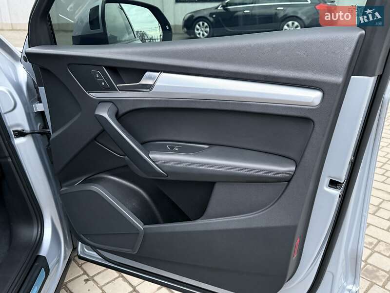 Внедорожник / Кроссовер Audi Q5 2018 в Дрогобыче