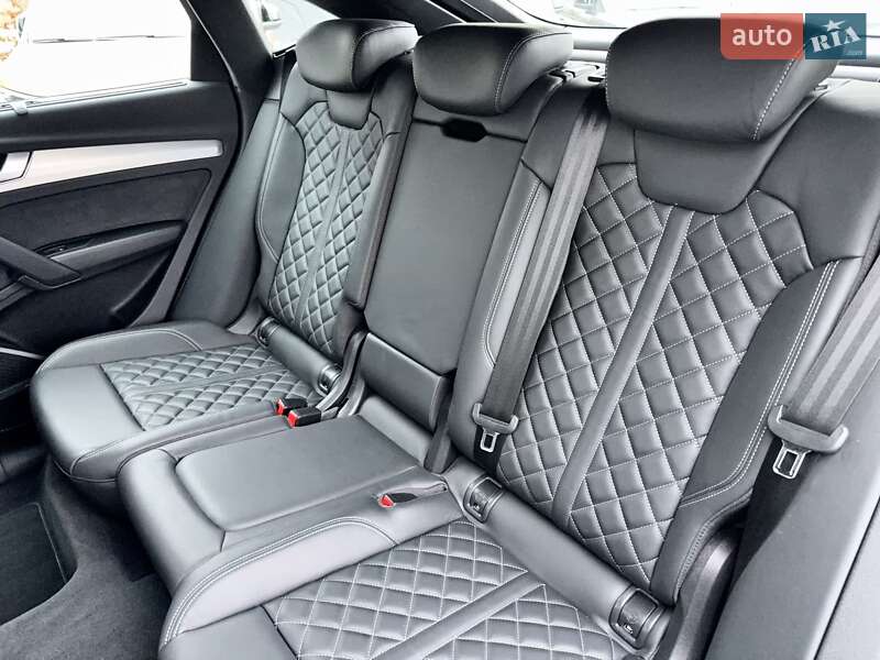 Внедорожник / Кроссовер Audi Q5 2022 в Одессе