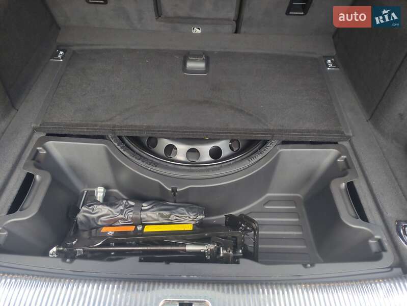 Внедорожник / Кроссовер Audi Q5 2012 в Дубно