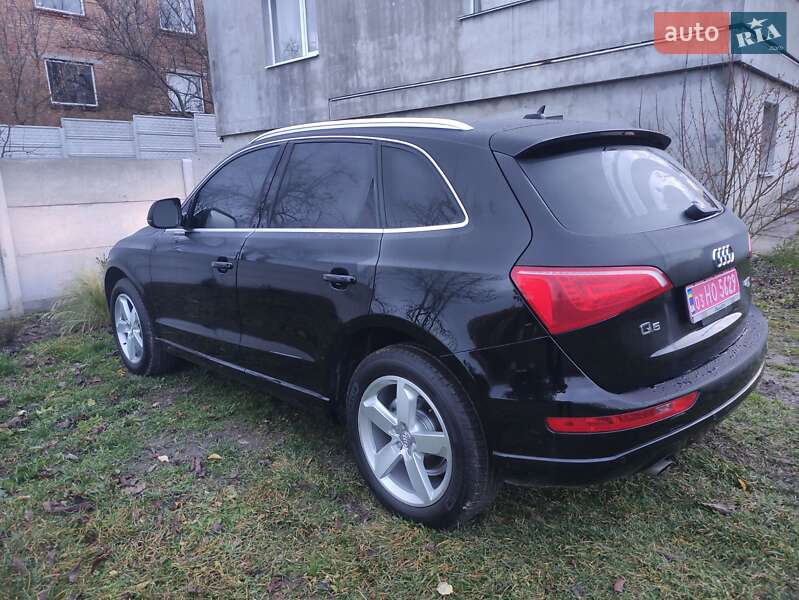 Внедорожник / Кроссовер Audi Q5 2012 в Дубно