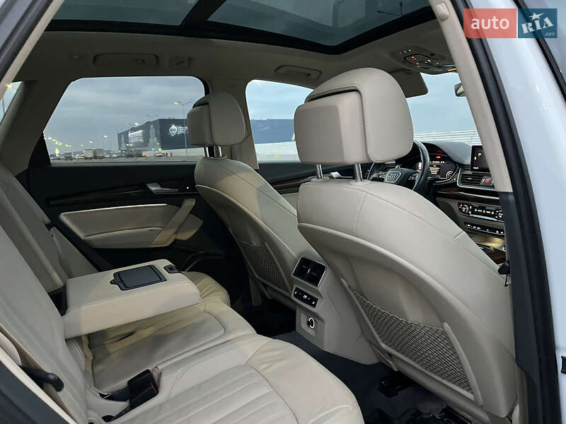 Внедорожник / Кроссовер Audi Q5 2018 в Львове