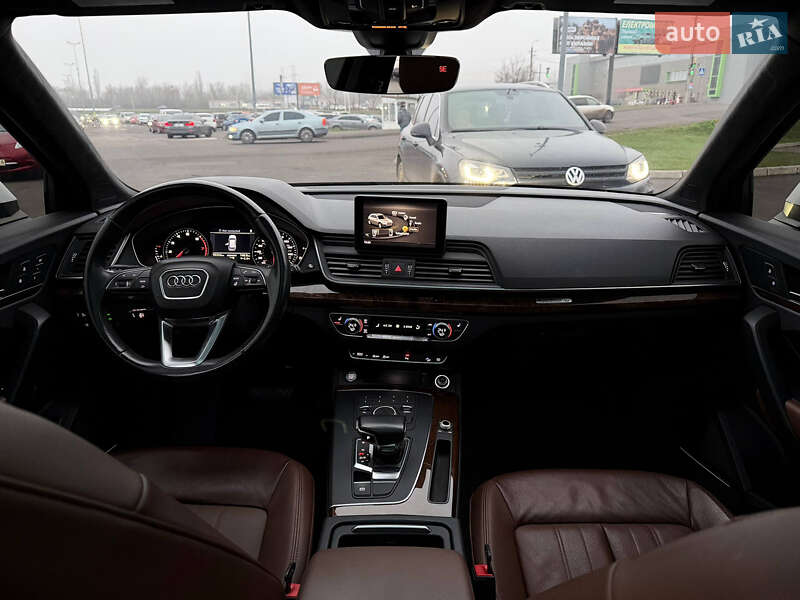 Внедорожник / Кроссовер Audi Q5 2018 в Кривом Роге