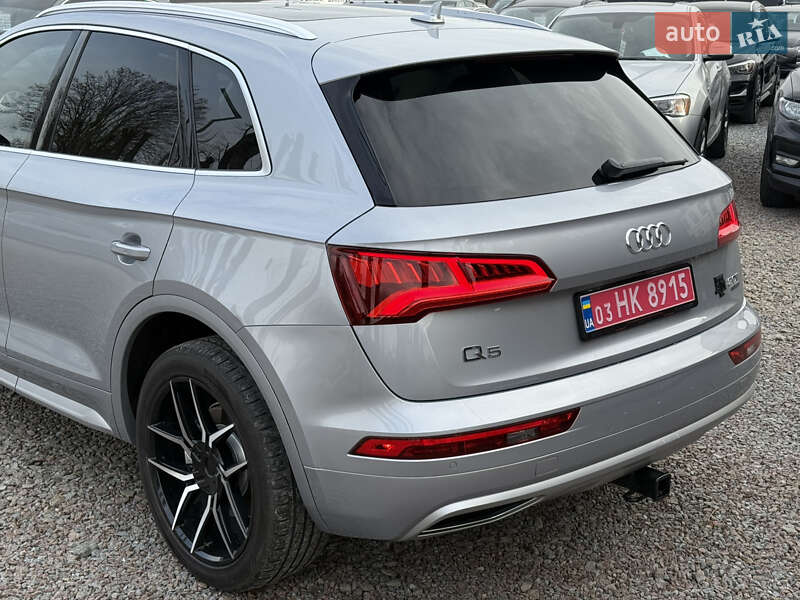 Внедорожник / Кроссовер Audi Q5 2018 в Стрые