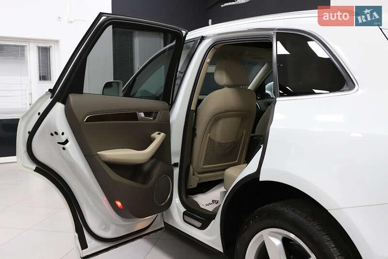 Внедорожник / Кроссовер Audi Q5 2012 в Дрогобыче