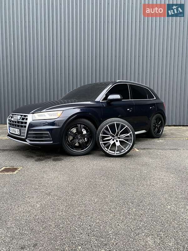 Внедорожник / Кроссовер Audi Q5 2017 в Харькове