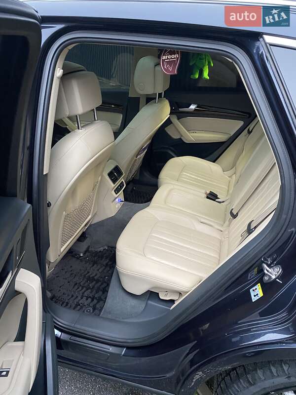 Внедорожник / Кроссовер Audi Q5 2017 в Харькове