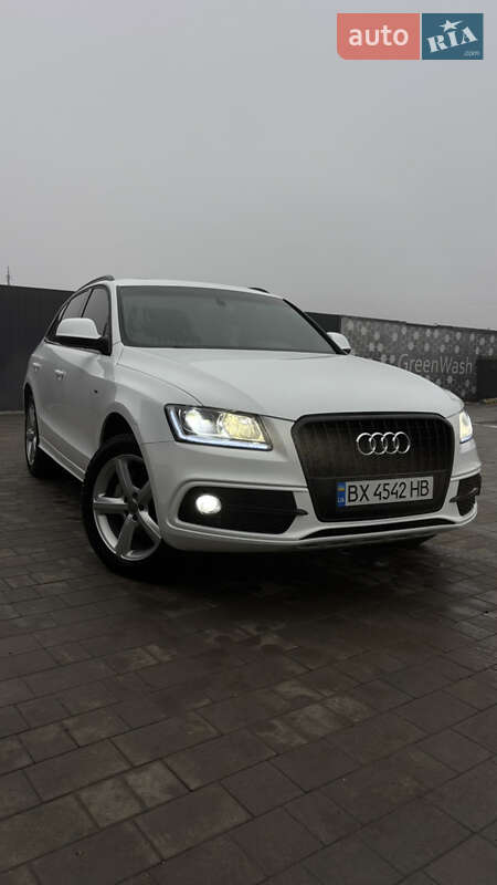Внедорожник / Кроссовер Audi Q5 2013 в Каменец-Подольском