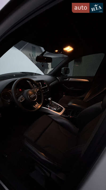 Внедорожник / Кроссовер Audi Q5 2013 в Каменец-Подольском