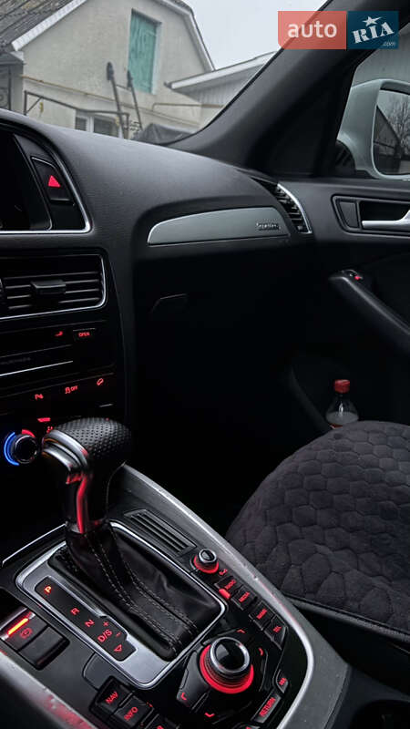 Внедорожник / Кроссовер Audi Q5 2013 в Каменец-Подольском