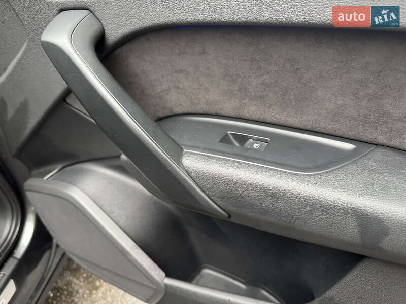 Внедорожник / Кроссовер Audi Q5 2017 в Харькове