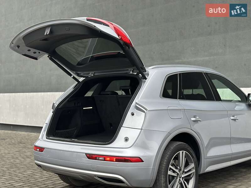 Внедорожник / Кроссовер Audi Q5 2016 в Тернополе