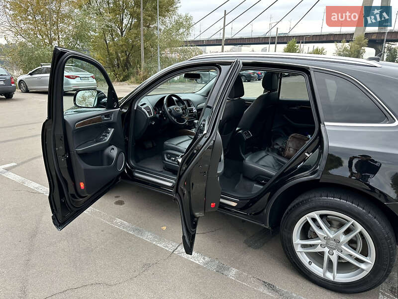 Внедорожник / Кроссовер Audi Q5 2015 в Киеве