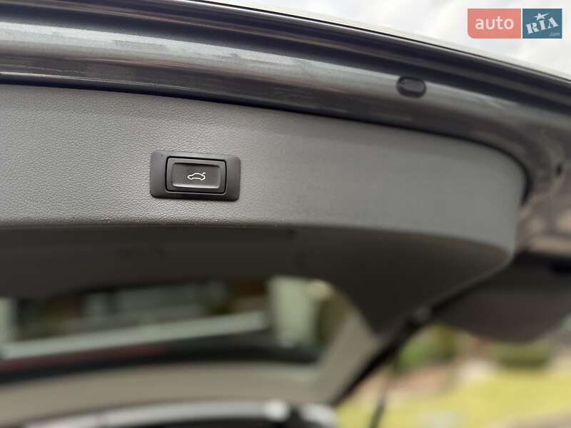 Внедорожник / Кроссовер Audi Q5 2016 в Стрые