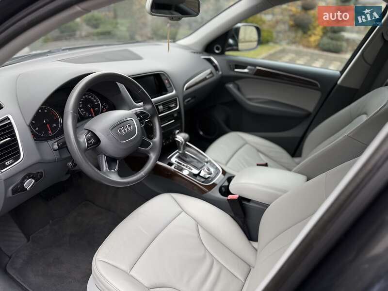 Внедорожник / Кроссовер Audi Q5 2016 в Стрые