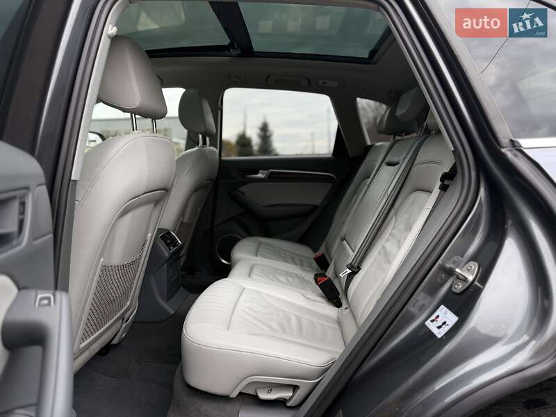 Внедорожник / Кроссовер Audi Q5 2016 в Стрые