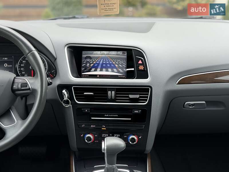 Внедорожник / Кроссовер Audi Q5 2016 в Стрые