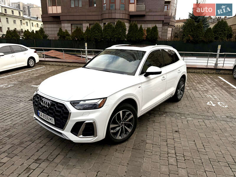 Внедорожник / Кроссовер Audi Q5 2022 в Киеве