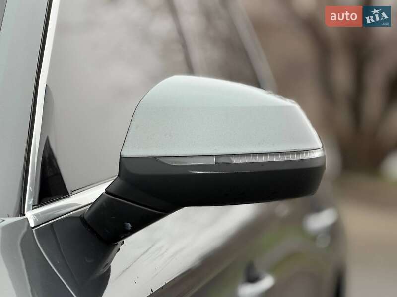 Внедорожник / Кроссовер Audi Q5 2021 в Кривом Роге