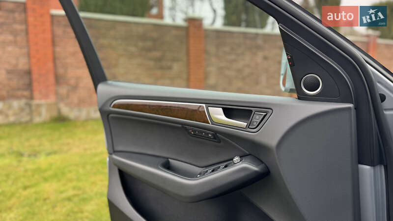 Внедорожник / Кроссовер Audi Q5 2016 в Ровно