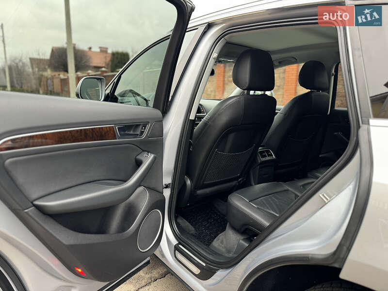 Внедорожник / Кроссовер Audi Q5 2016 в Ровно