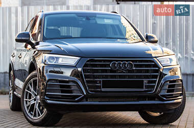 Внедорожник / Кроссовер Audi Q5 2017 в Львове