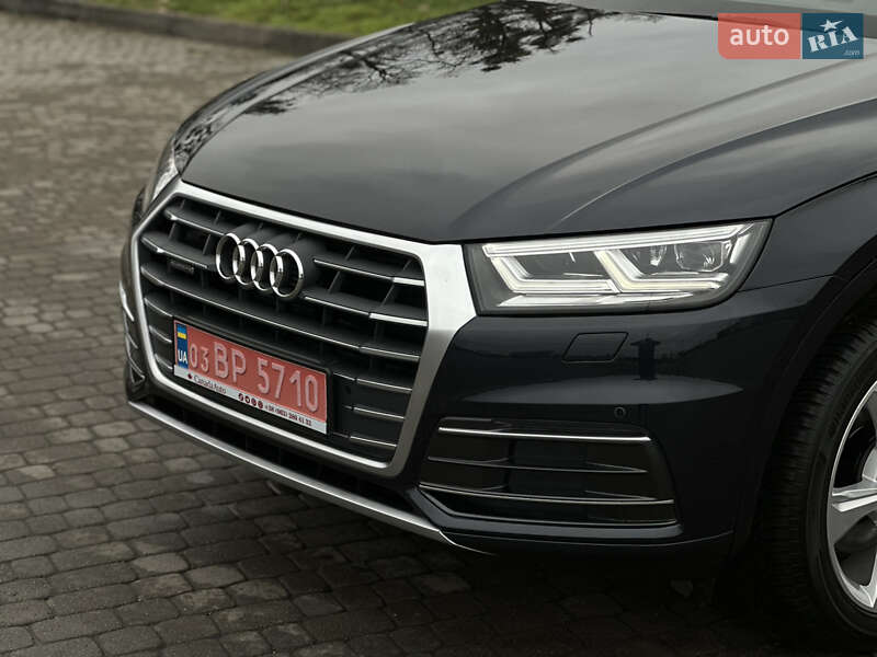 Внедорожник / Кроссовер Audi Q5 2020 в Ровно