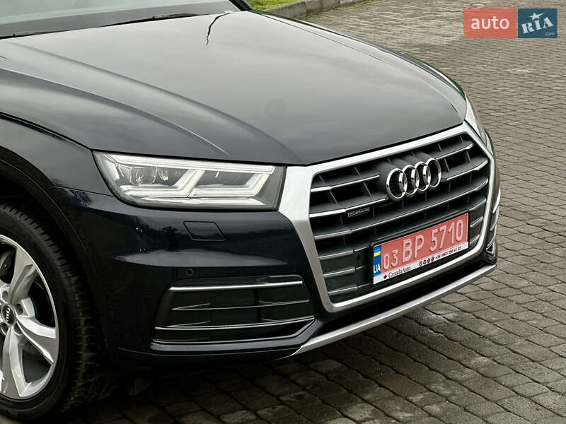 Внедорожник / Кроссовер Audi Q5 2020 в Ровно
