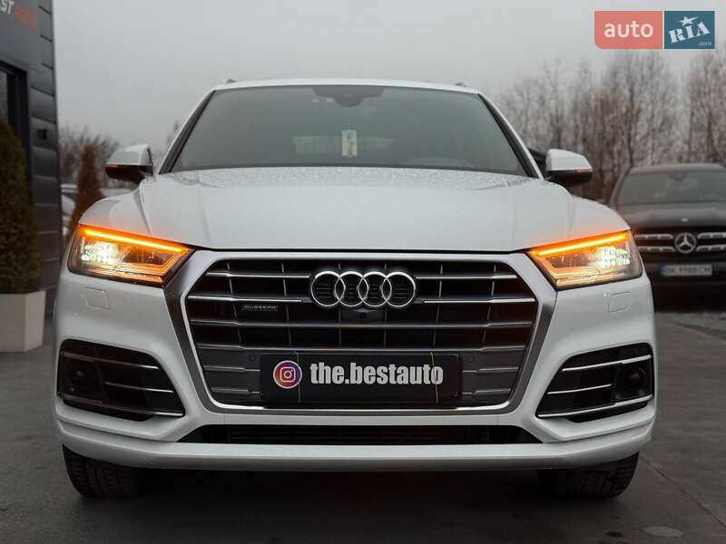 Внедорожник / Кроссовер Audi Q5 2018 в Ровно