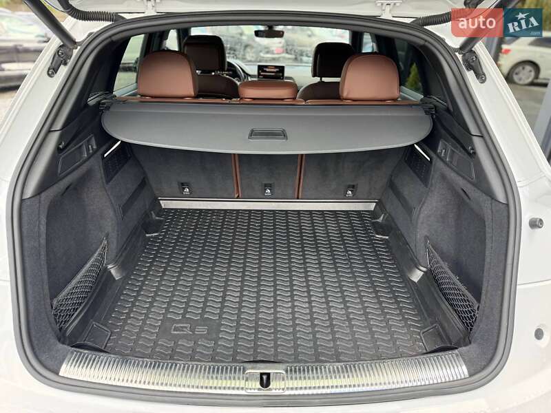 Внедорожник / Кроссовер Audi Q5 2018 в Ровно