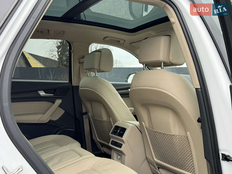 Позашляховик / Кросовер Audi Q5 2018 в Самборі