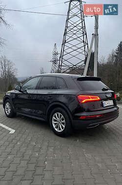 Внедорожник / Кроссовер Audi Q5 2020 в Киеве