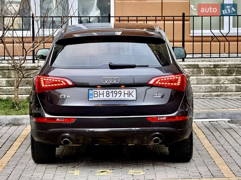 Внедорожник / Кроссовер Audi Q5 2009 в Одессе