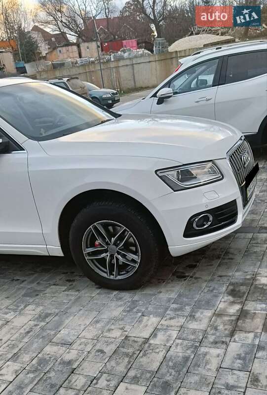 Позашляховик / Кросовер Audi Q5 2013 в Ужгороді