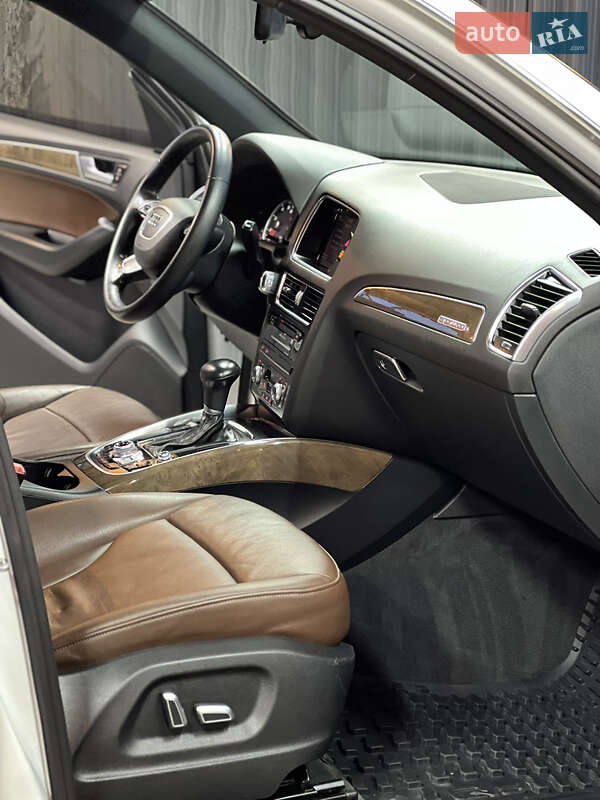 Позашляховик / Кросовер Audi Q5 2016 в Львові